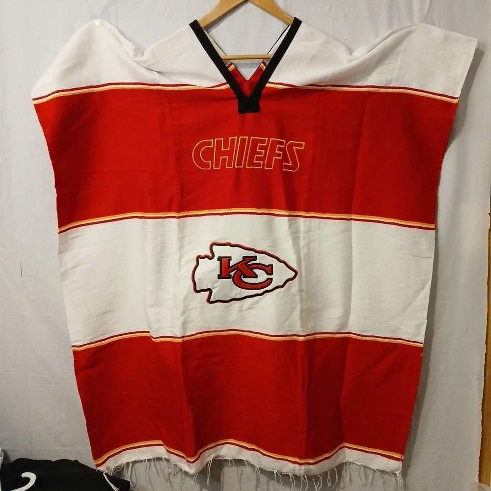 NFL Poncho‎ Kansas City Chiefs Acrylic Cotton New!